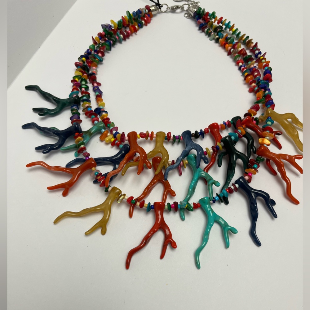 NWT ⚜️♥️⚜️ Piper K Multicolor Coral Statement Necklace - Picture 11 of 16